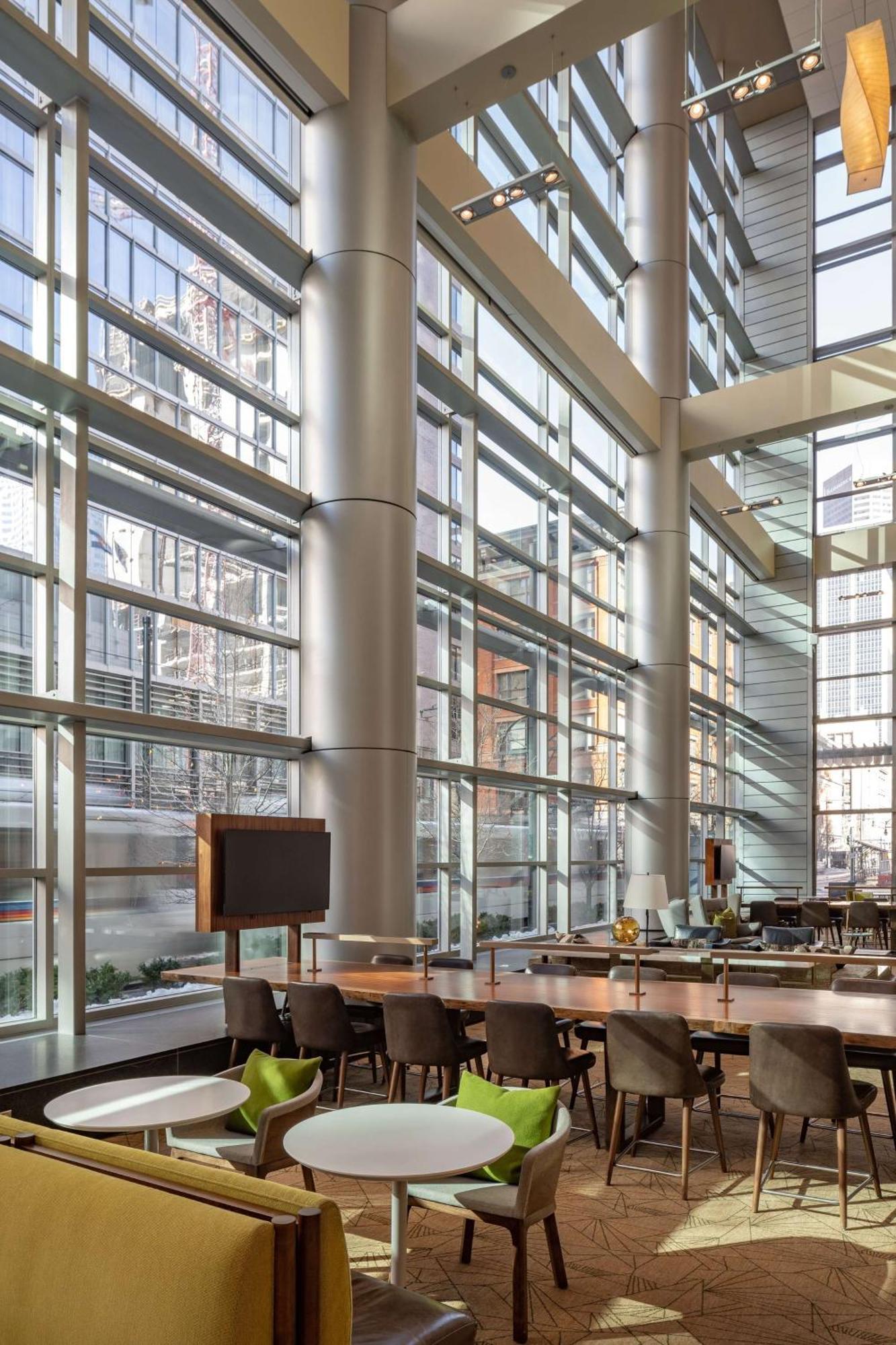 Hyatt Regency Denver At Colorado Convention Center Bagian luar foto